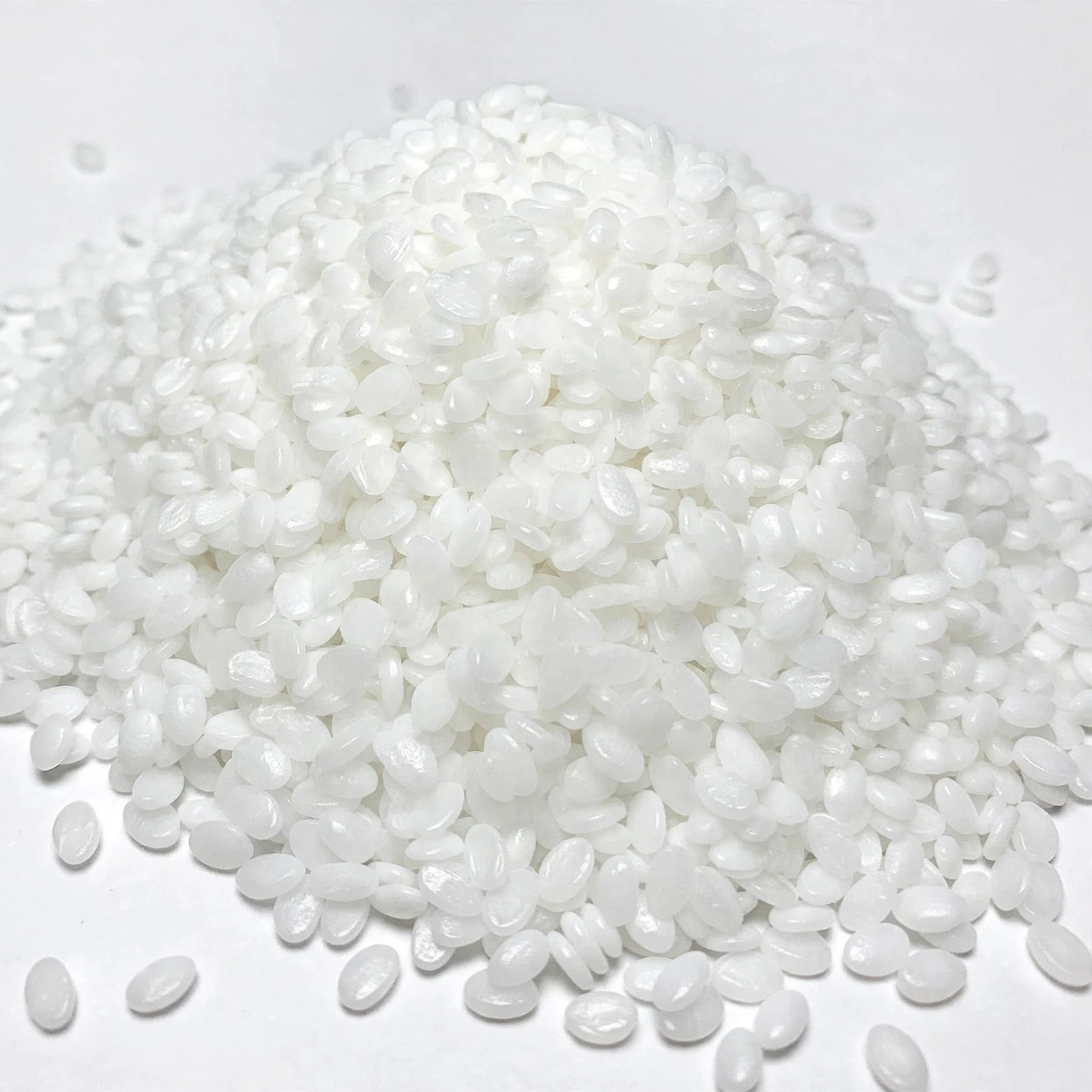 white_glossy_granules_studio